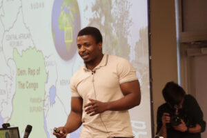 Celestan pitching at Dolphin Tank